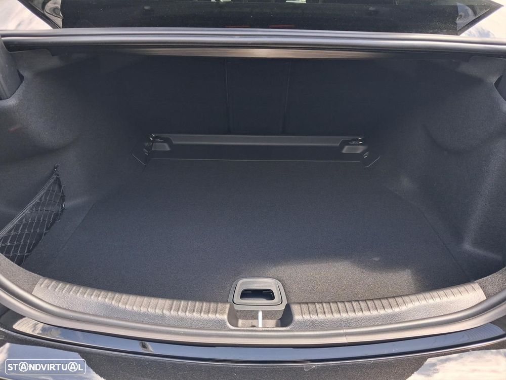 Mercedes-Benz C 300 d AMG Line - 13