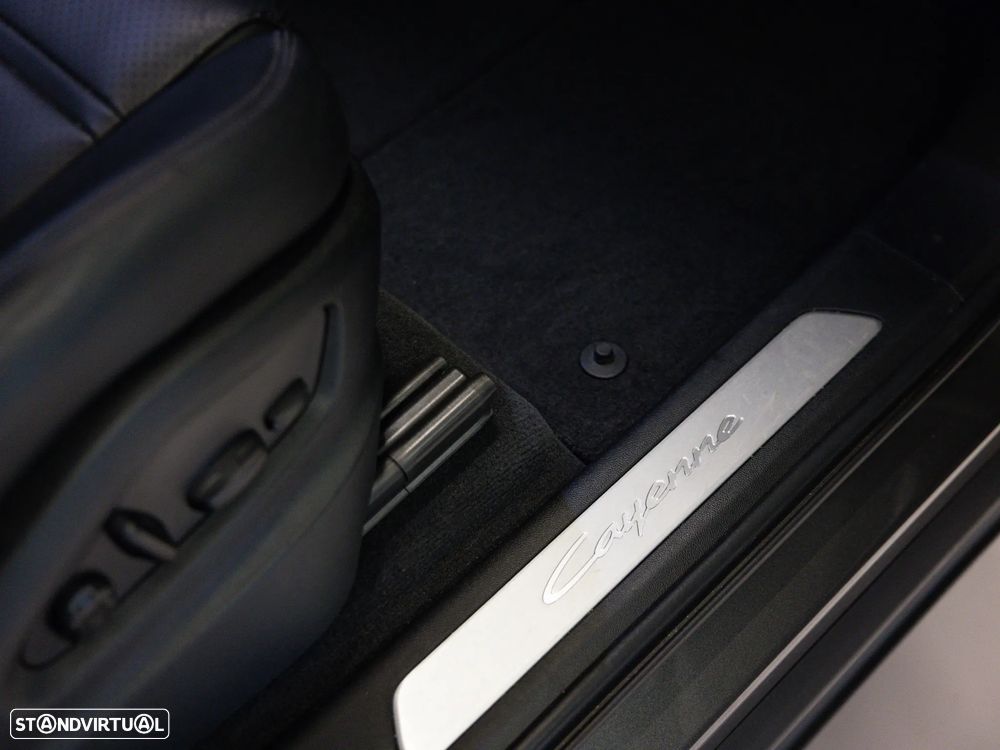 Porsche Cayenne E-Hybrid - 23