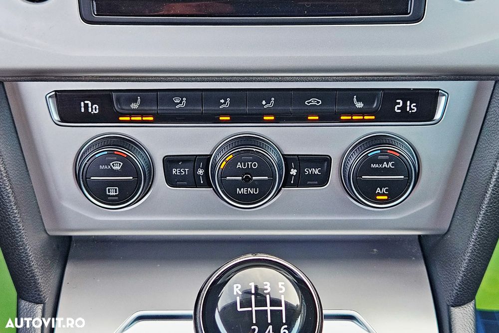 Volkswagen Passat - 23