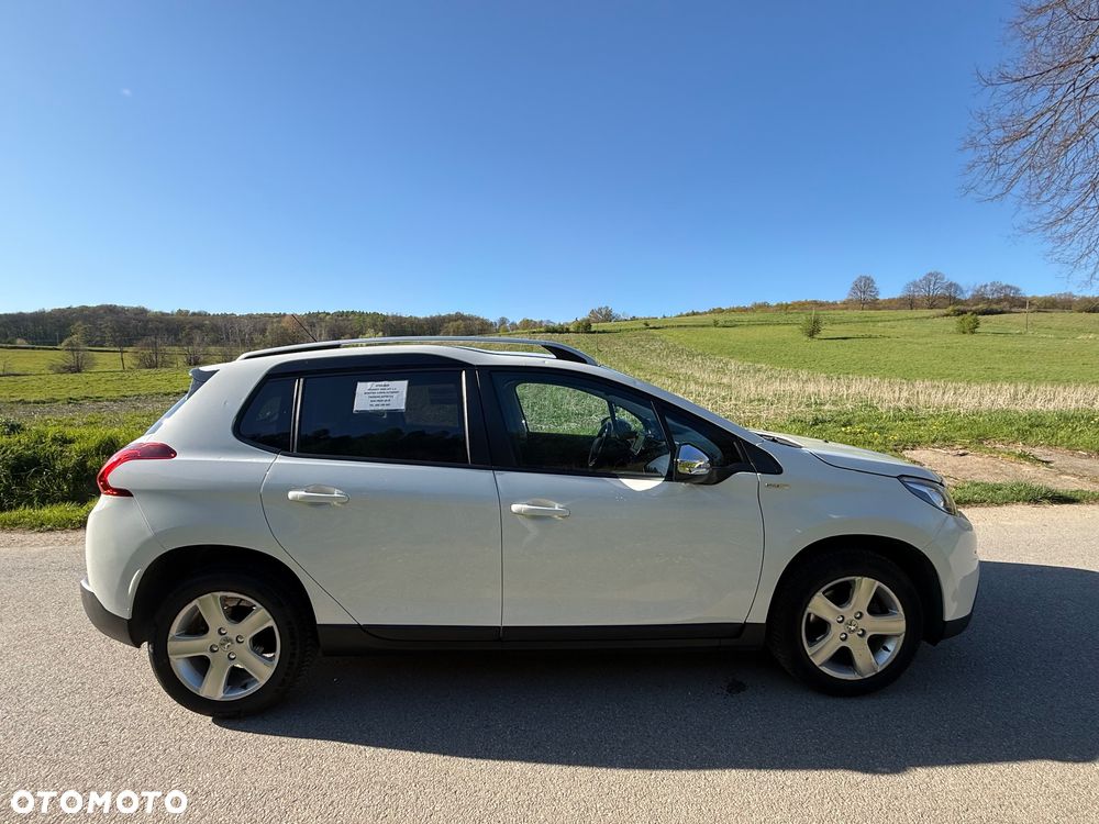 Peugeot 2008 PureTech 110 GPF Stop&Start EAT6 Style - 3