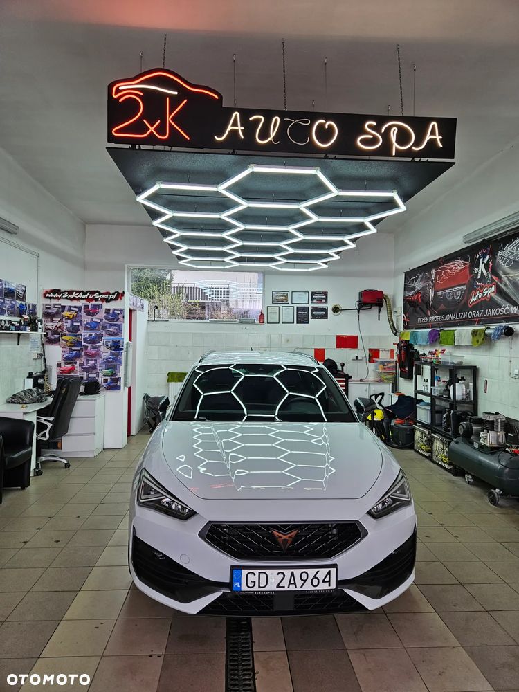 Cupra Leon Sportstourer 2.0 TSI 4Drive VZ DSG - 2