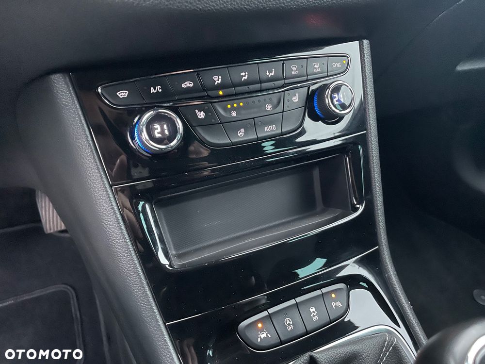 Opel Astra 1.5 D Start/Stop 2020 - 20