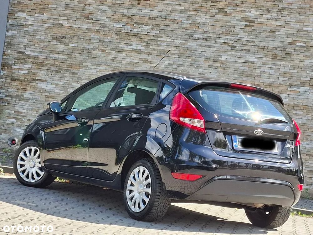 Ford Fiesta 1.25 Champions Edition - 26
