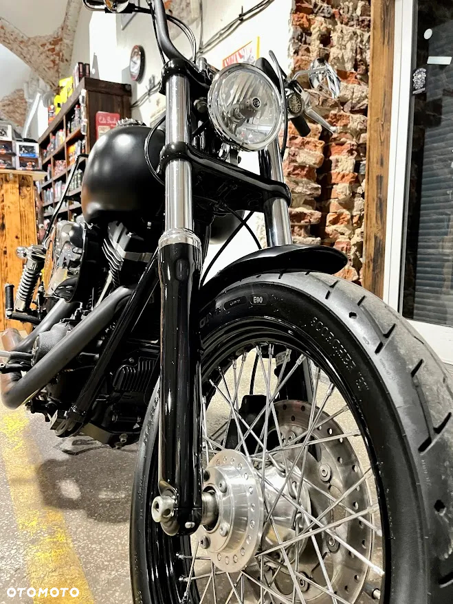 Harley-Davidson Dyna Street Bob - 3