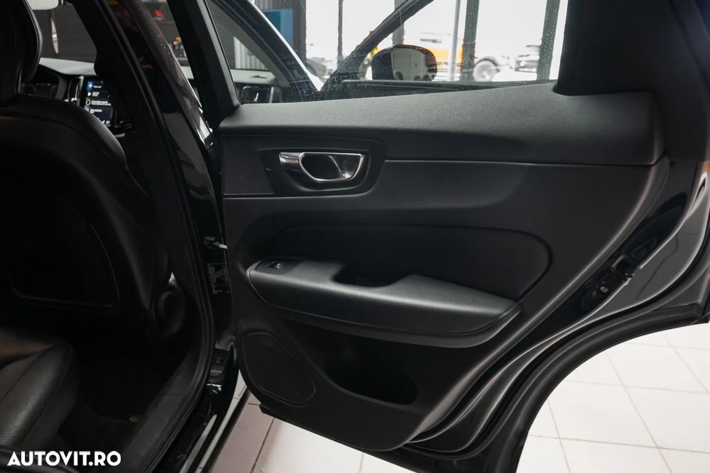 Volvo XC 60 T5 Geartronic Momentum Pro - 10