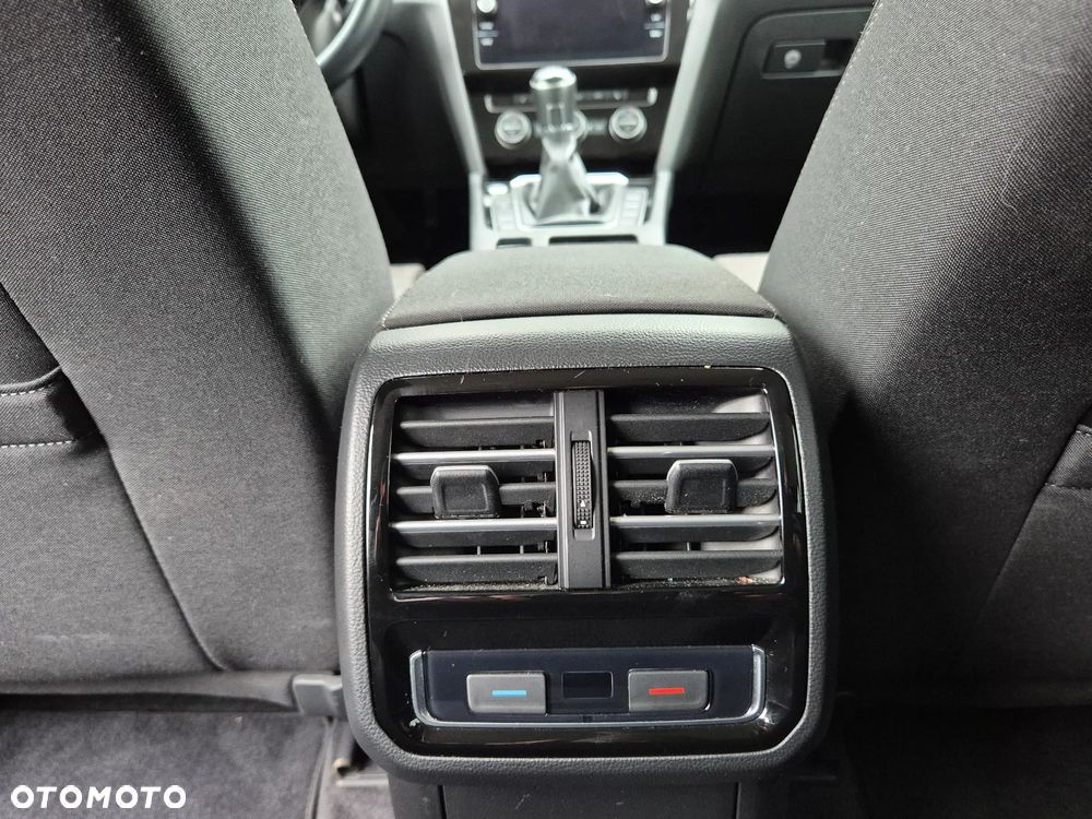Volkswagen Passat 2.0 TDI BMT Highline - 12