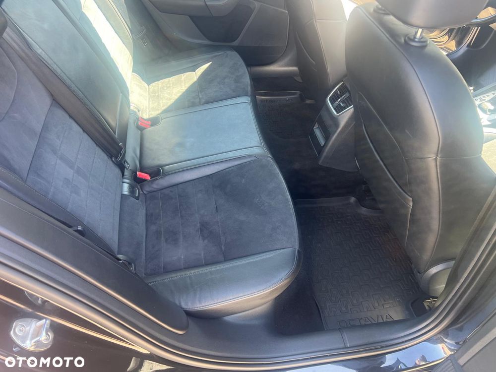 Skoda Octavia 1.8 TSI Elegance DSG - 28