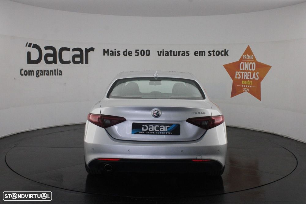 Alfa Romeo Giulia 2.2 D - 6