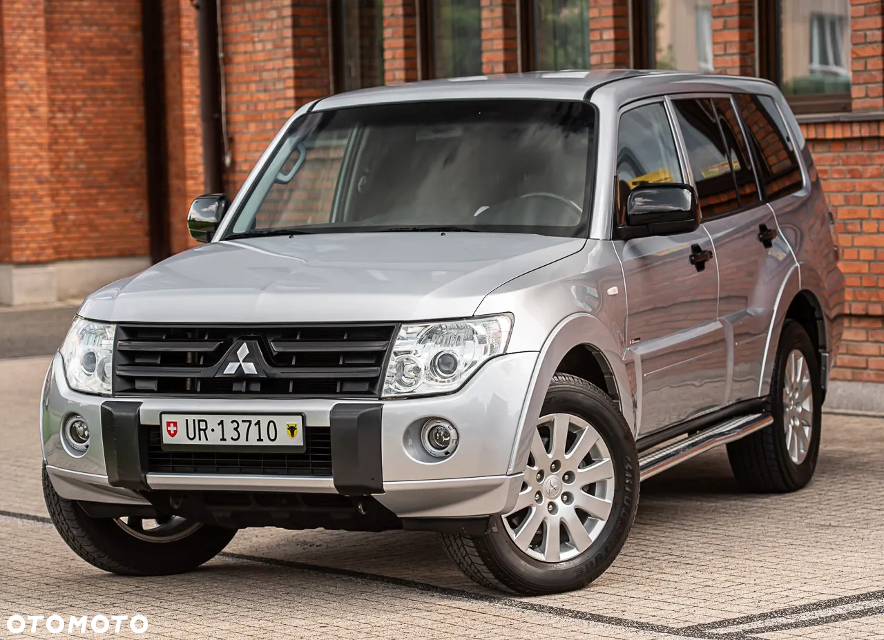 Mitsubishi Pajero 3.2 DID Intense - 11