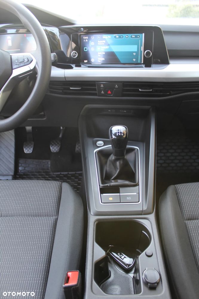Volkswagen Golf - 24