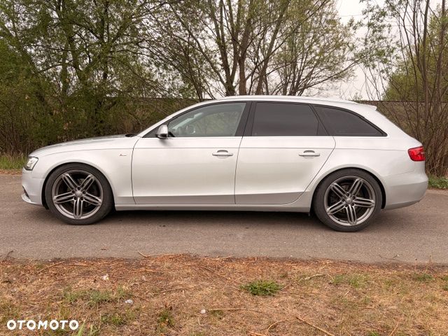 Audi A4 Avant 2.0 TDI DPF multitronic S line Sportpaket - 11