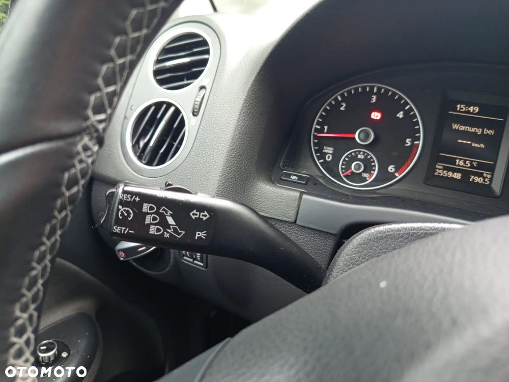 Volkswagen Golf Plus 1.6 TDI DPF Style - 22