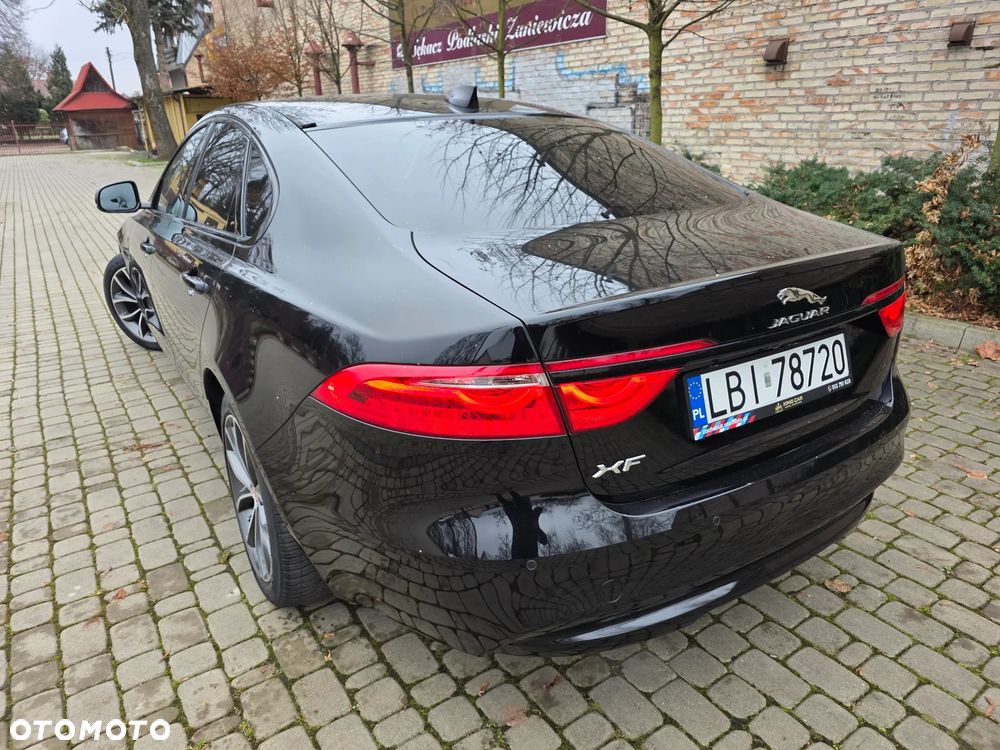 Jaguar XF - 3