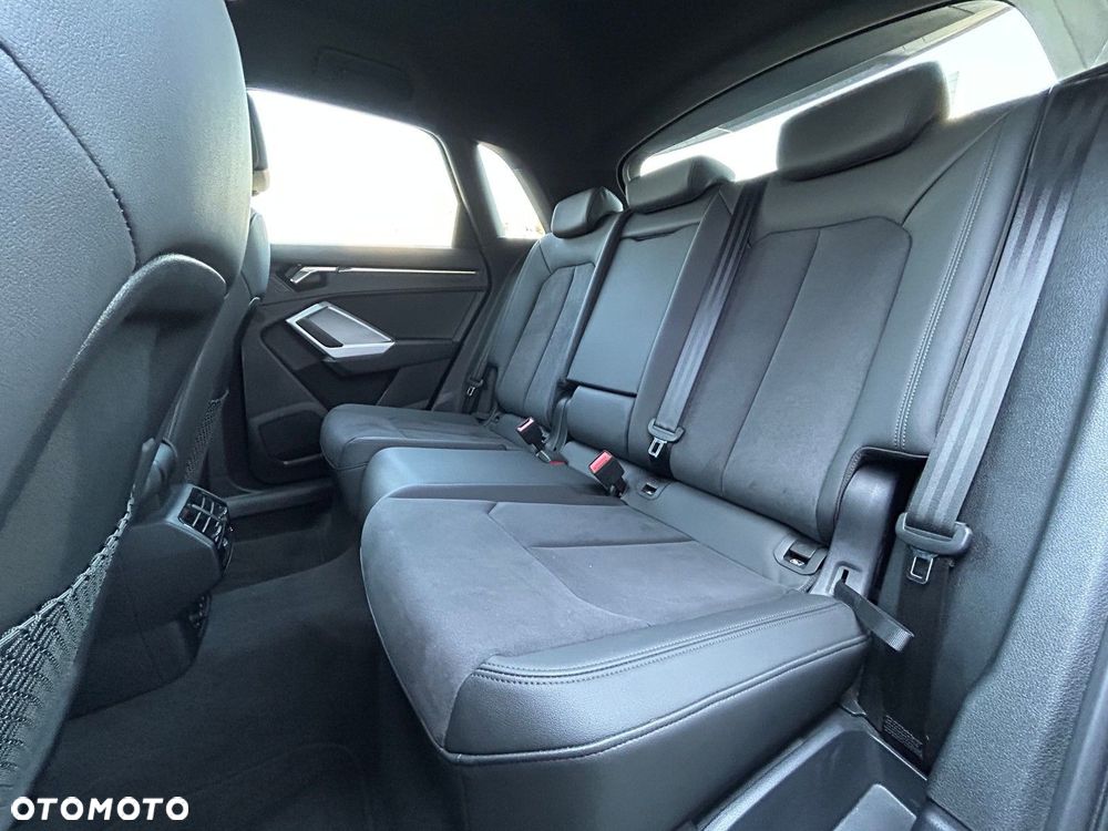 Audi Q3 35 TFSI S tronic - 18