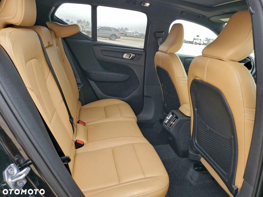 Volvo XC 40 T5 AWD Momentum - 10