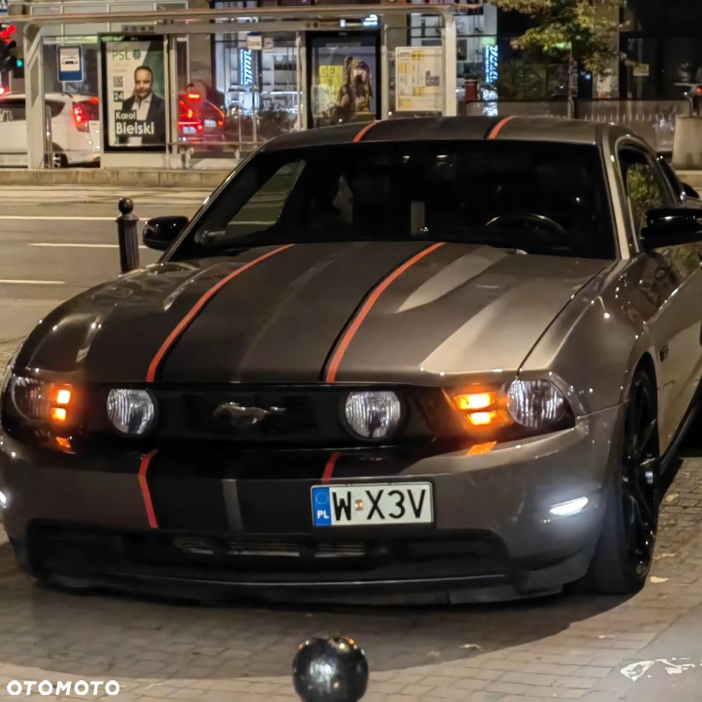 Ford Mustang 5.0 V8 GT - 11