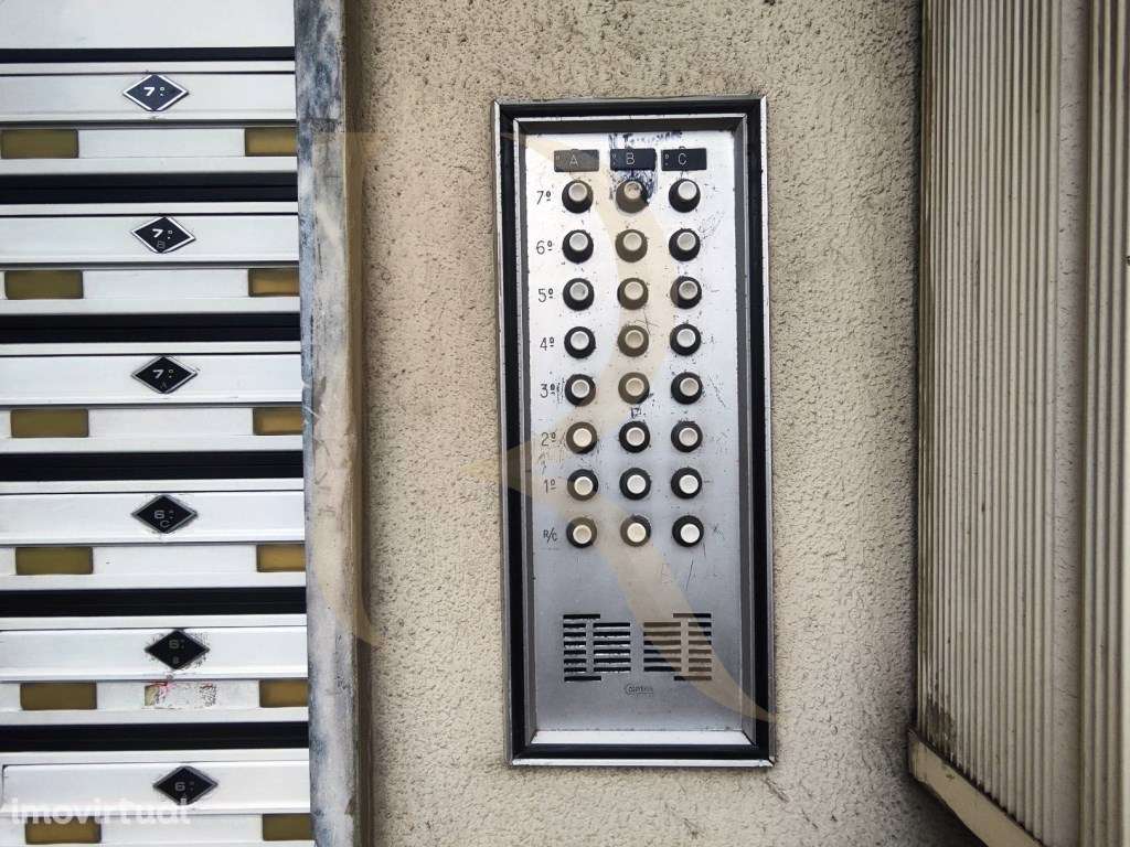 Apartamento T2 com elevador nas Paivas - Amora - Grande imagem: 4/22