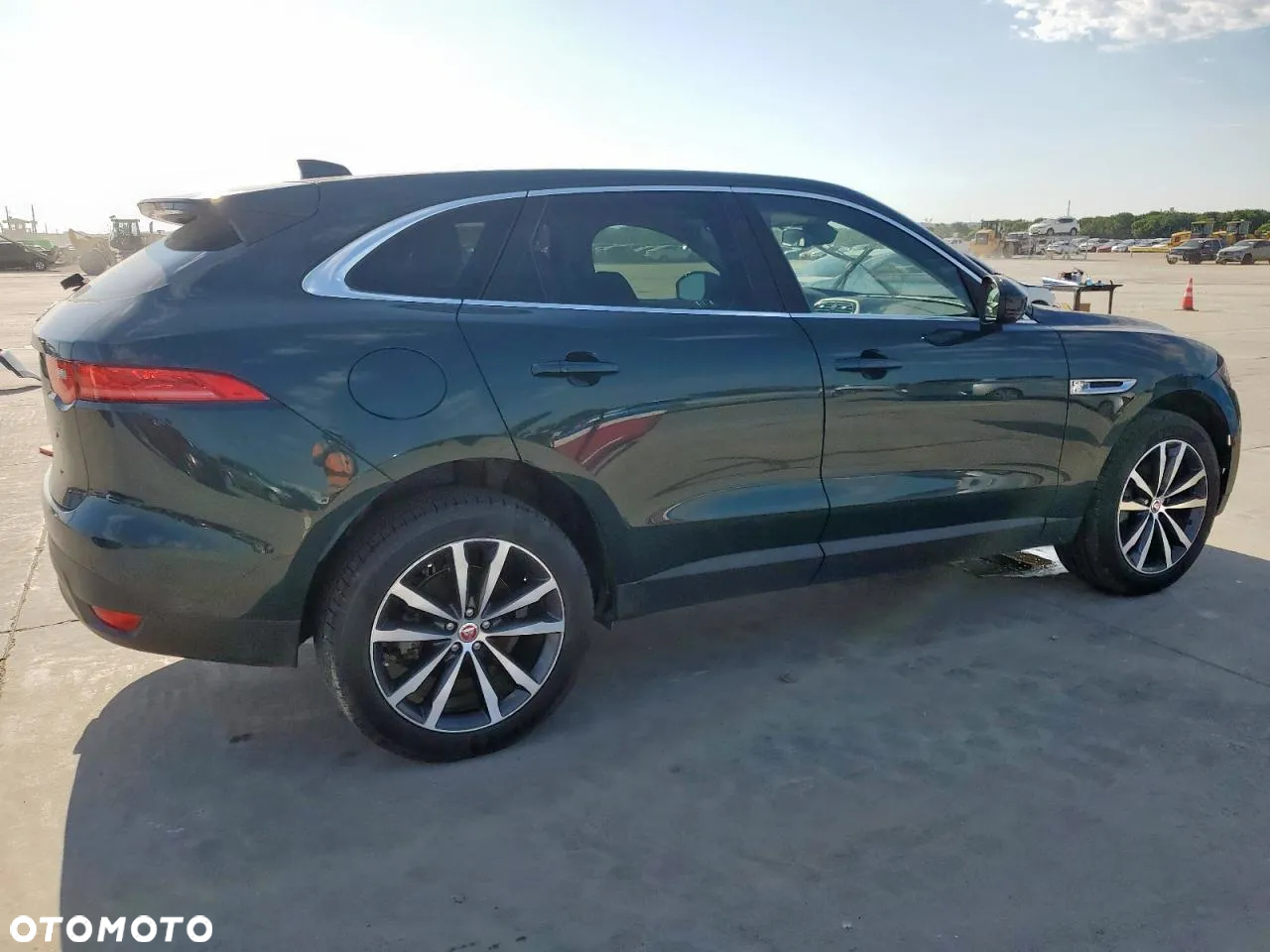 Jaguar F-Pace - 3