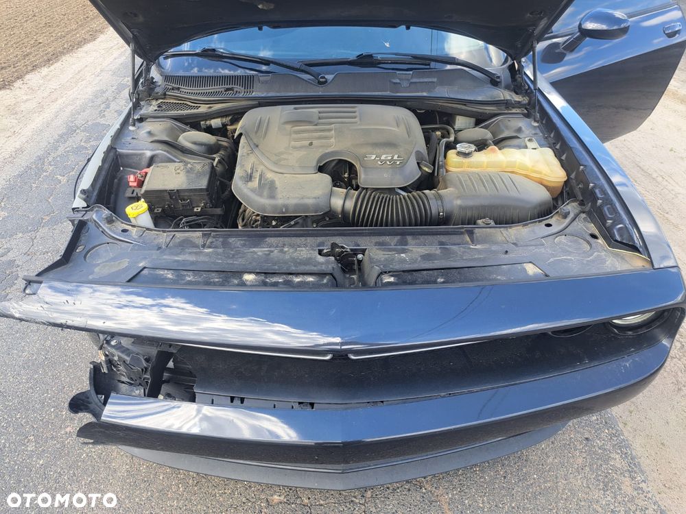 Dodge Challenger - 16