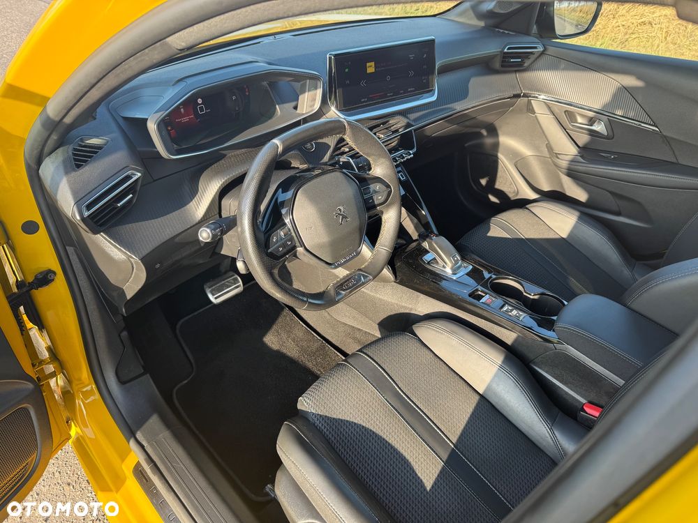 Peugeot 208 PureTech 100 EAT8 GT Pack - 23