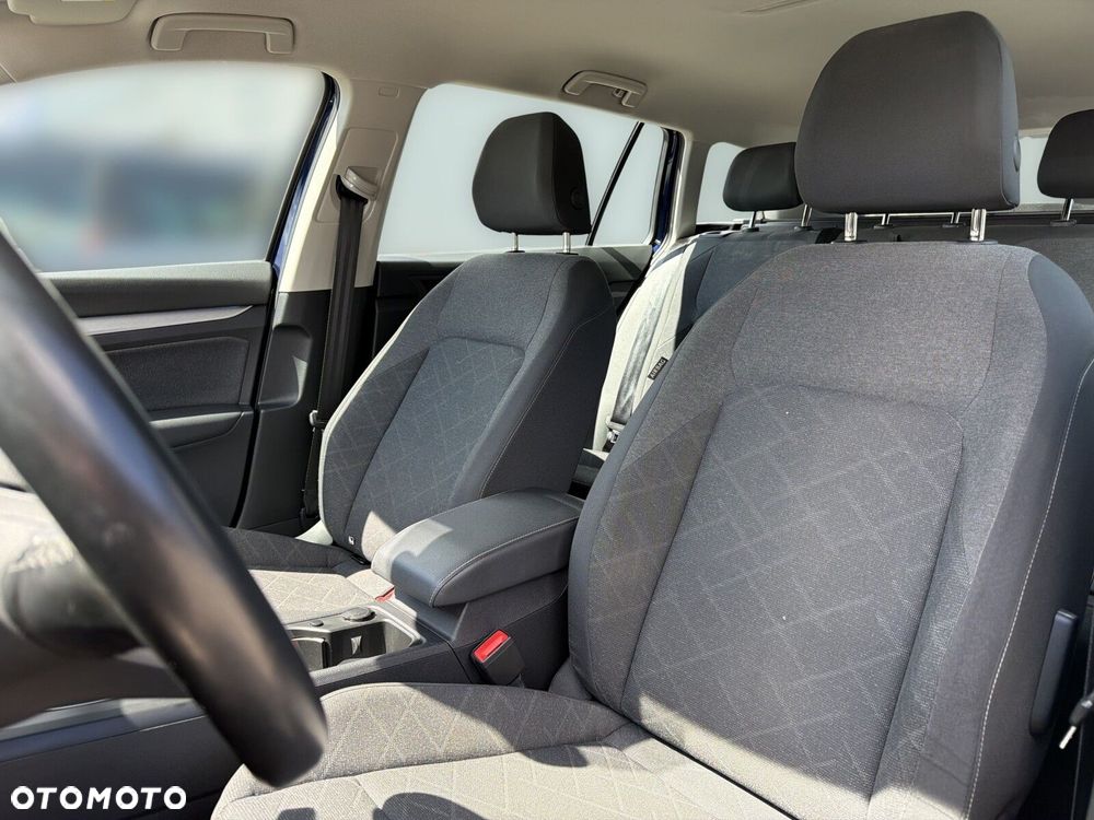 Volkswagen Golf Variant - 13