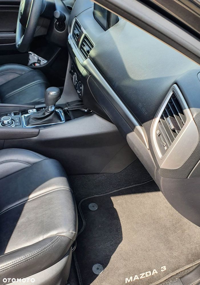 Mazda 3 - 5