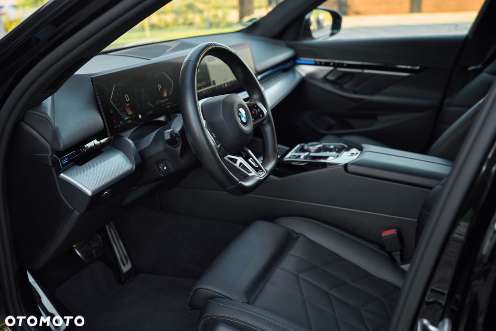 BMW Seria 5 520i mHEV M Sport sport - 23
