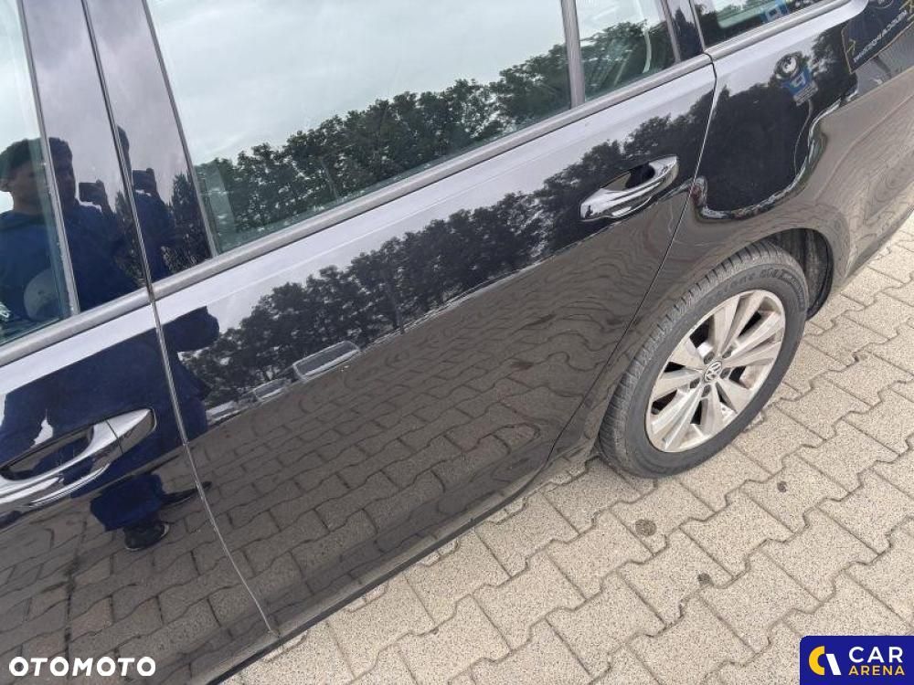 Volkswagen Golf - 32