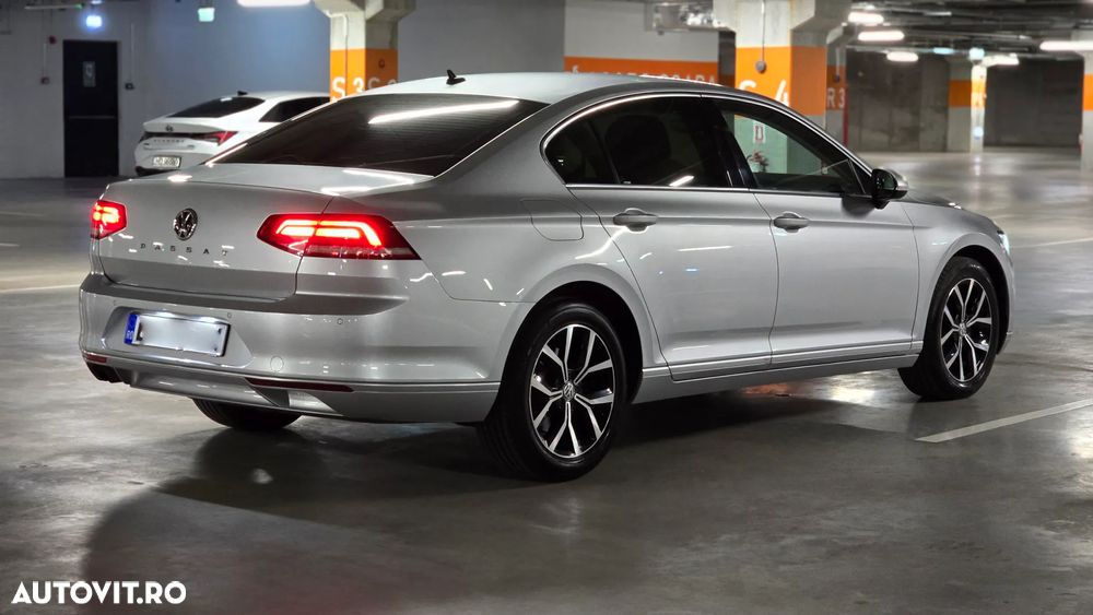 Volkswagen Passat 1.8 TSI (BlueMotion Technology) DSG Comfortline - 16