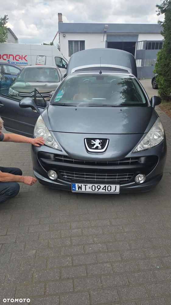 Peugeot 207 1.6 Turbo Platinum - 11