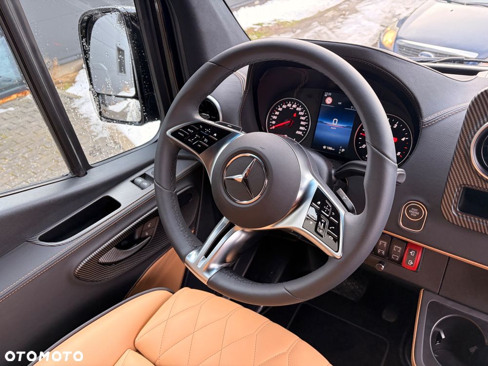 Mercedes-Benz Sprinter 519 - 27