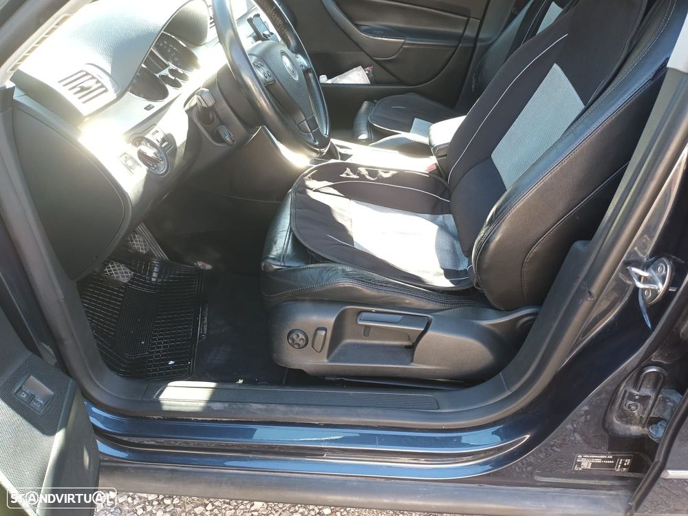 VW Passat 2.0 TDI Highline - 12