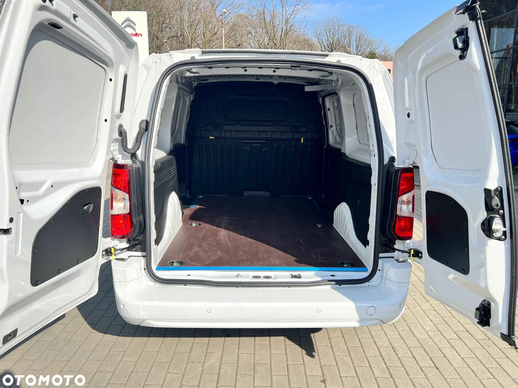 Opel COMBO - 11