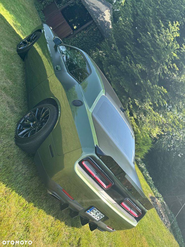 Dodge Challenger - 5