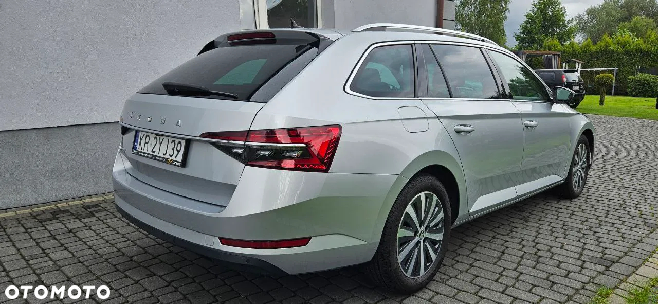 Skoda Superb 2.0 TDI SCR Style DSG - 9
