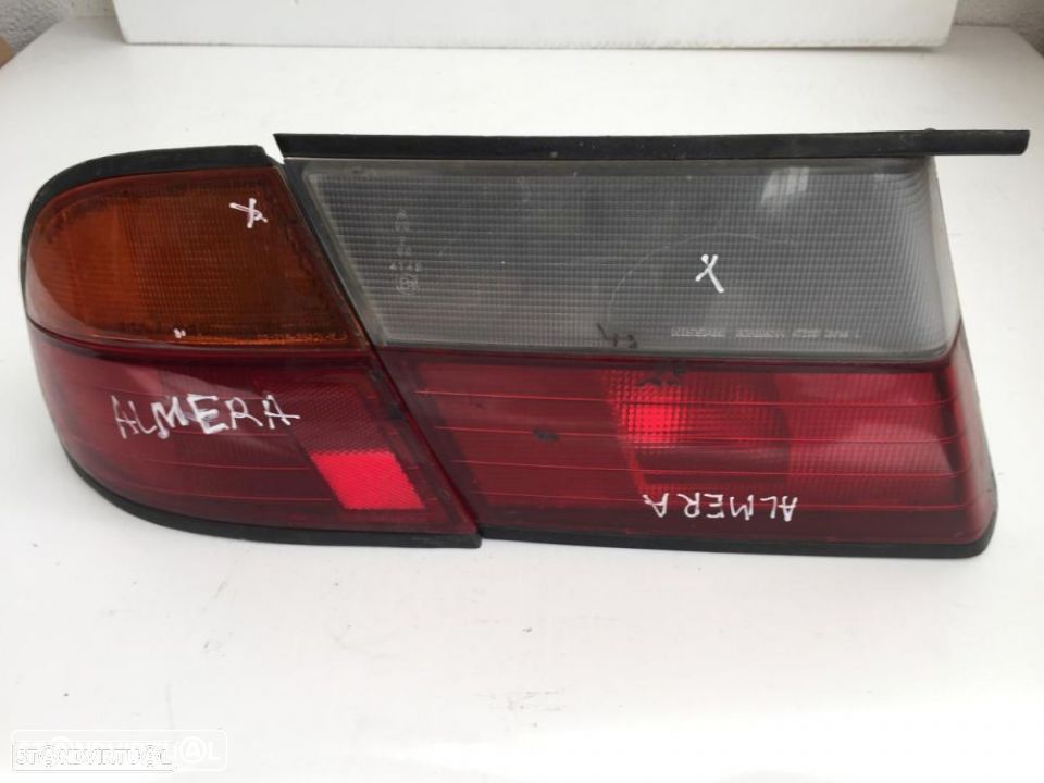 farolim tras esquerdo nissan almera - 1