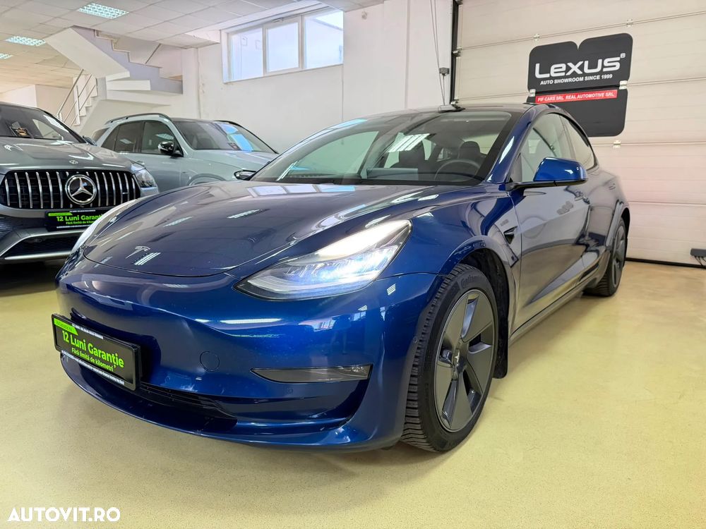 Tesla Model 3 - 2