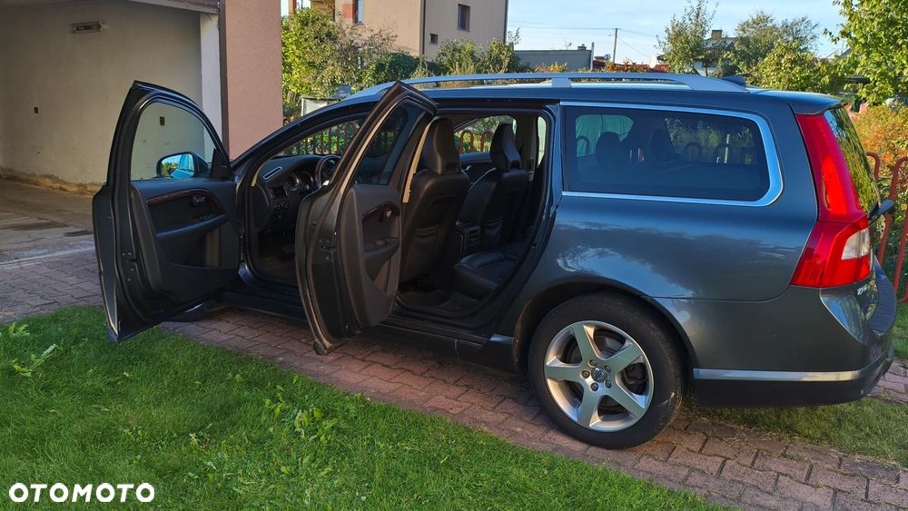 Volvo V70 - 3