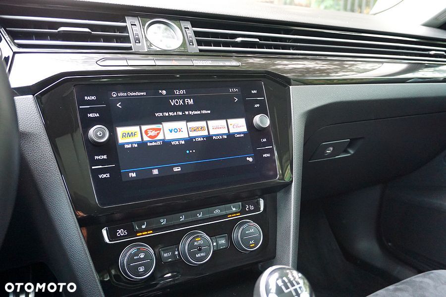Volkswagen Arteon 2.0 TDI SCR Elegance - 35