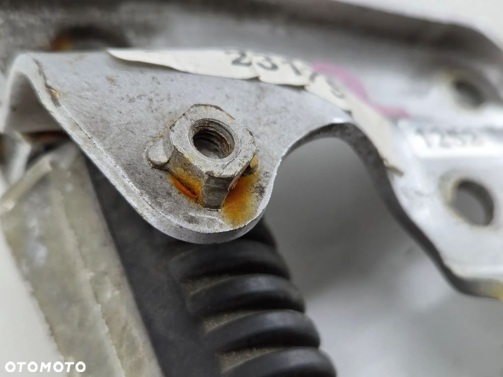 YAMAHA T-MAX 500 03-07 SET PODNÓŻEK PASAŻERA PRAWY - 6