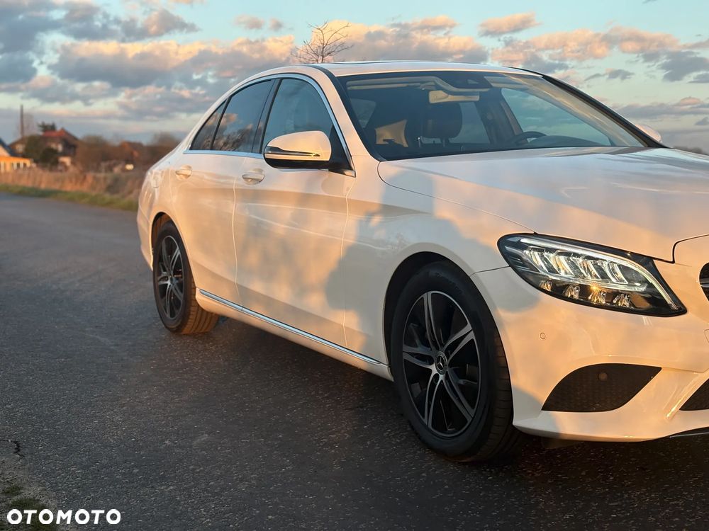 Mercedes-Benz Klasa C 220 d 9G-TRONIC - 11