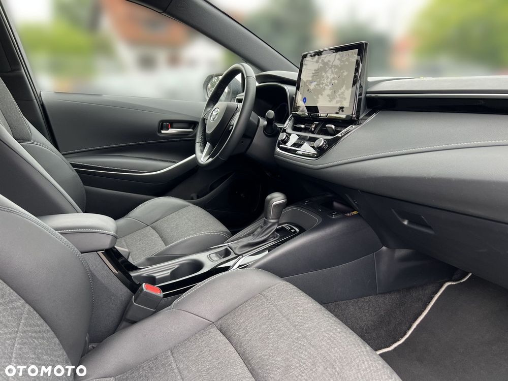 Toyota Corolla 1.8 Hybrid Style - 16
