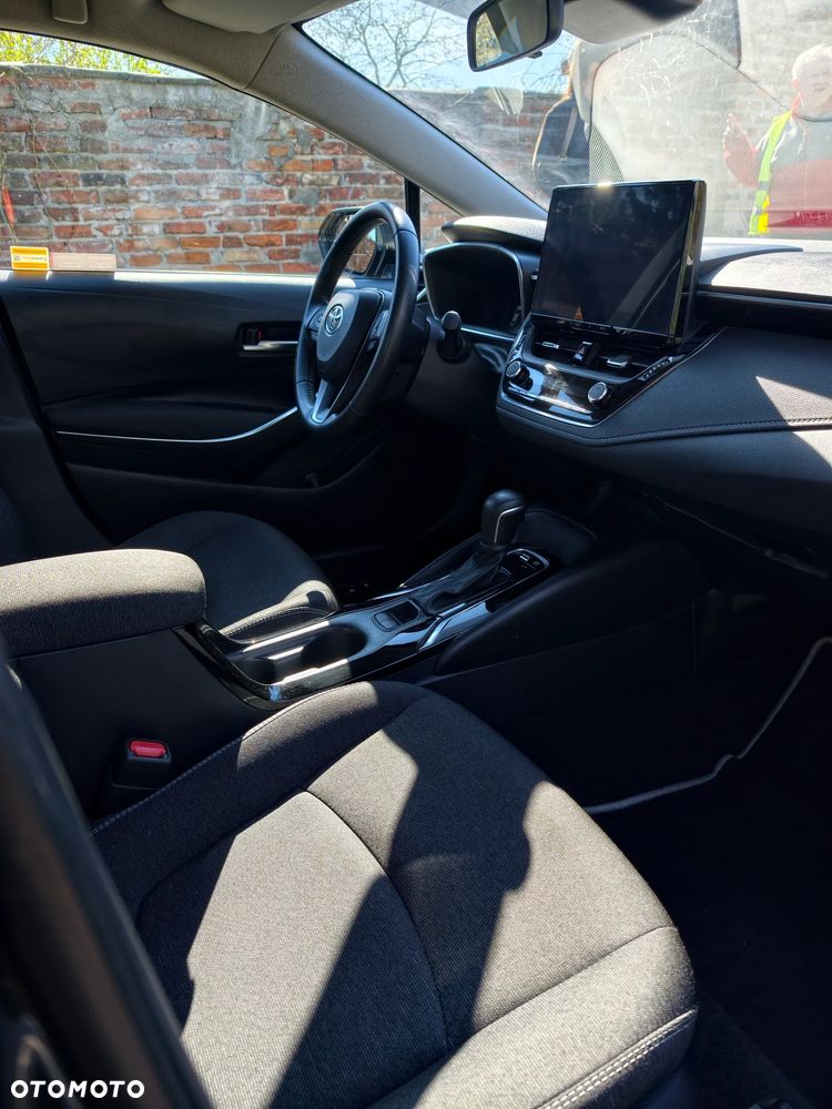 Toyota Corolla 1.8 Hybrid Comfort - 18