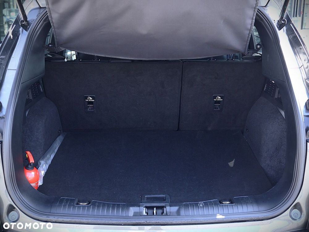 Ford Kuga 2.0 EcoBlue mHEV FWD ST-Line X - 28
