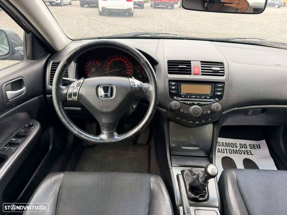 Honda Accord 2.0 Sport - 8