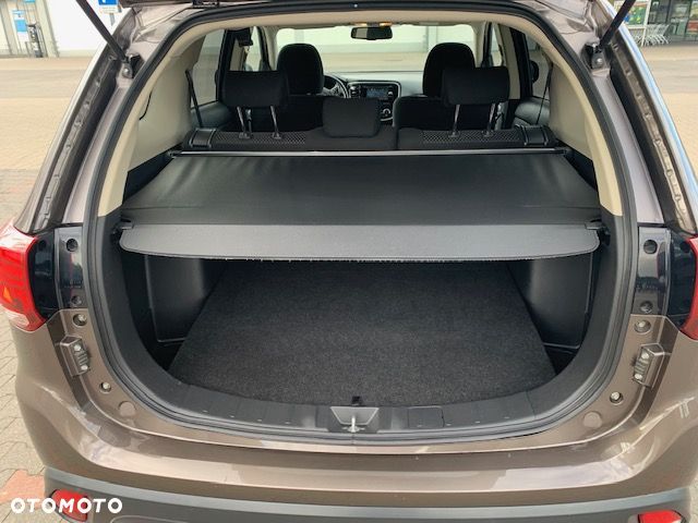 Mitsubishi Outlander 2.0 Intense + 2WD - 7