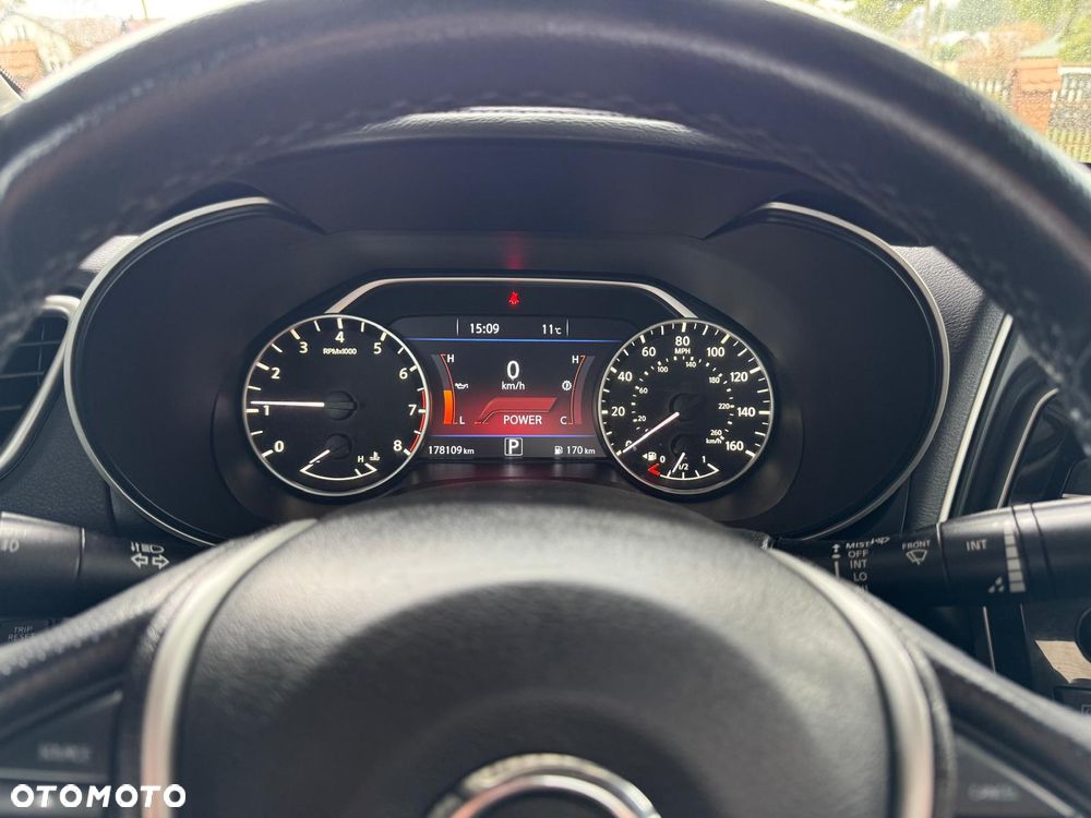 Nissan Maxima - 13