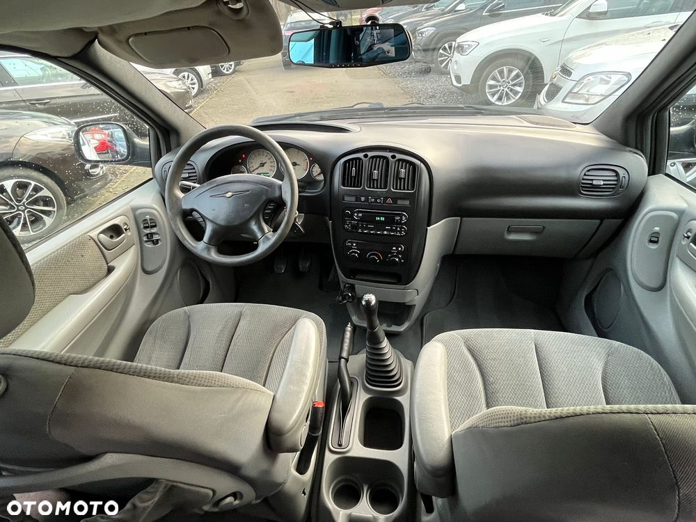 Chrysler Grand Voyager 2.5 CRD Limited - 9