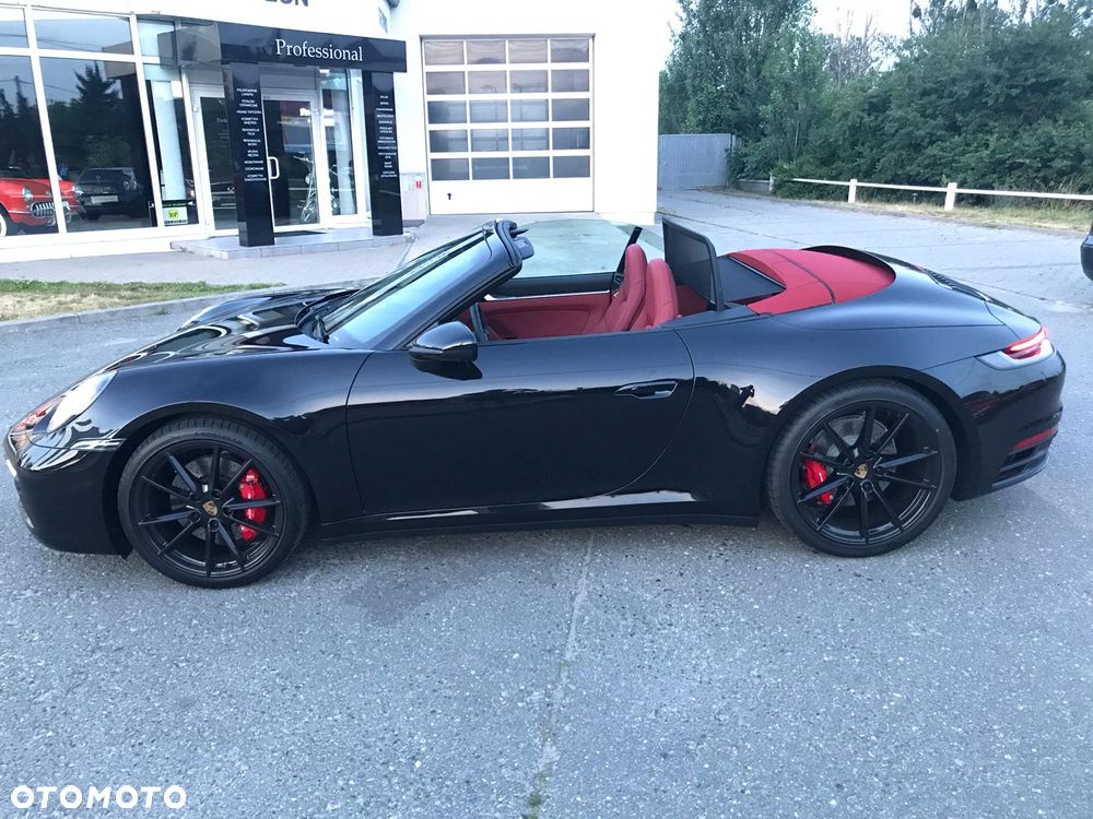 Porsche 911 Carrera 4S - 9