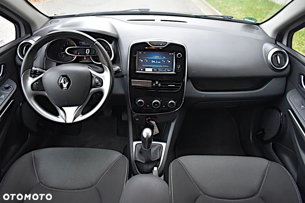 Renault Clio - 6